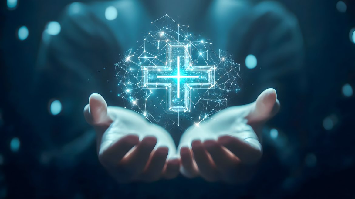 Mains tenant un réseau numérique en forme de croix, illustrant l'infrastructure IT laboratoire médical